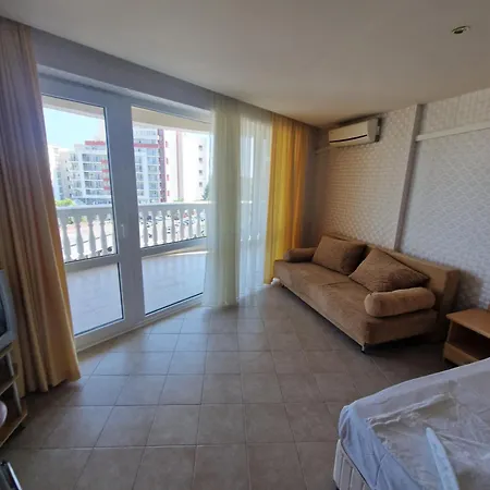 Apartment мирамар палас, роял апарт