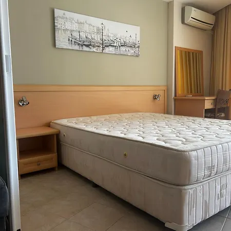 мирамар палас, роял апарт Apartment Sunny Beach