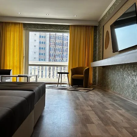 Apartment мирамар палас, роял апарт